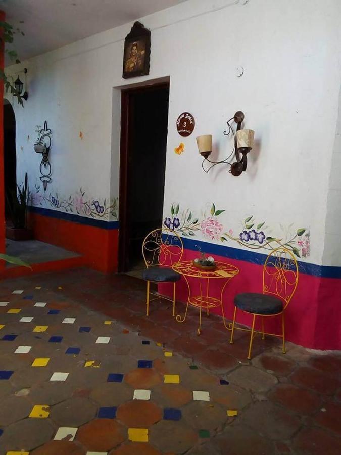 Hotel La Hacienda Tlaquepaque Esterno foto